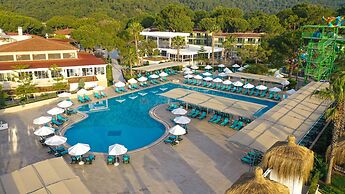 Crystal Flora Beach Resort – All Inclusive