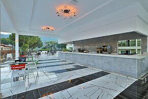 Crystal Flora Beach Resort – All Inclusive