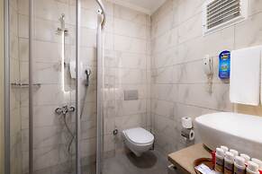 Crystal Flora Beach Resort – All Inclusive