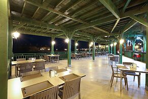 Crystal Flora Beach Resort – All Inclusive