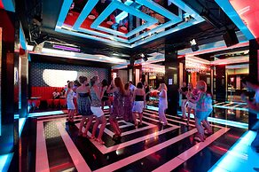 Crystal De Luxe Resort & Spa – All Inclusive