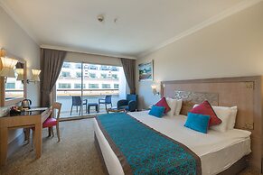 Crystal De Luxe Resort & Spa – All Inclusive