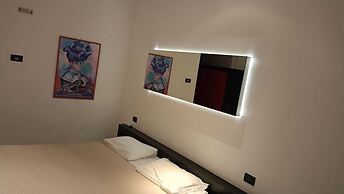 Blue Shades Aparthotel