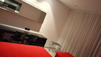 Blue Shades Aparthotel