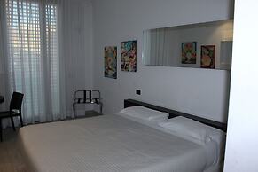 Blue Shades Aparthotel