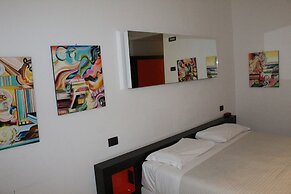 Blue Shades Aparthotel