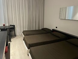 Blue Shades Aparthotel