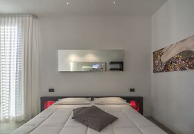 Blue Shades Aparthotel