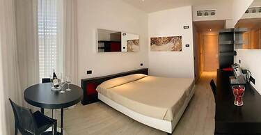 Blue Shades Aparthotel