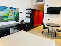 Blue Shades Aparthotel