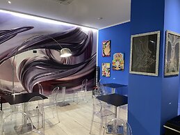 Blue Shades Aparthotel