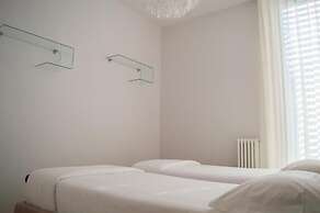 Blue Shades Aparthotel