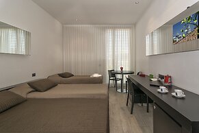 Blue Shades Aparthotel
