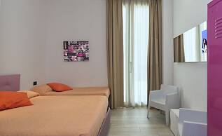 Blue Shades Aparthotel