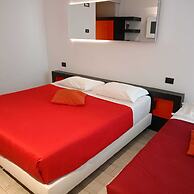 Blue Shades Aparthotel
