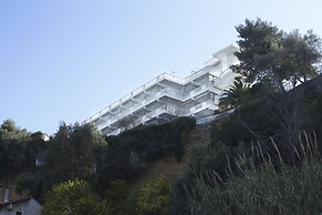 Apollon Apartments