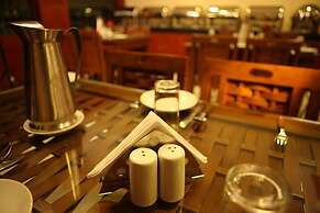 Meenakshi's Sunshine Hotel