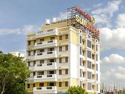 Meenakshi's Sunshine Hotel