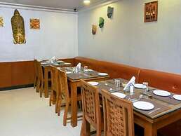 Meenakshi's Sunshine Hotel