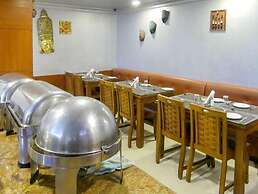 Meenakshi's Sunshine Hotel