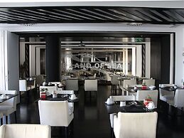 Maçarico Beach Hotel