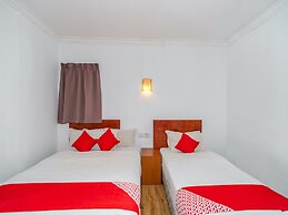 Super OYO 89847 Switz Paradise Hotel