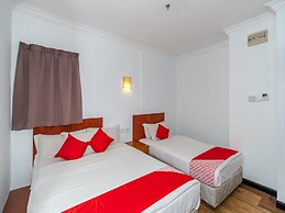 Super OYO 89847 Switz Paradise Hotel