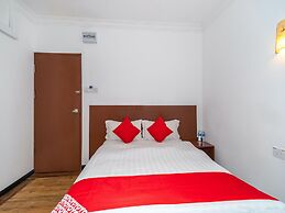 Super OYO 89847 Switz Paradise Hotel