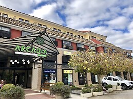 Kastel Itaipava Centro Hotel