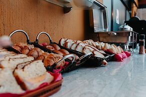 Kastel Itaipava Centro Hotel