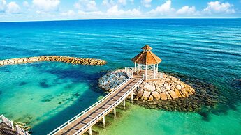 Hyatt Ziva Rose Hall - All Inclusive