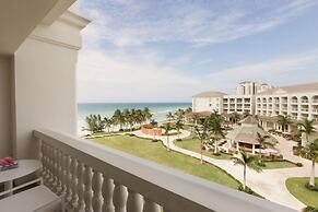 Hyatt Ziva Rose Hall - All Inclusive