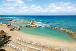 Hyatt Ziva Rose Hall - All Inclusive