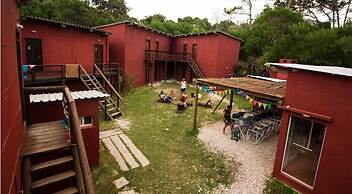 El Viajero La Pedrera Hostel & Suites