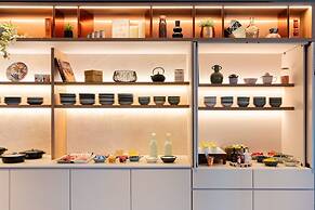 AC Porte Maillot Hotel