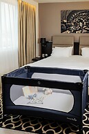 AC Porte Maillot Hotel