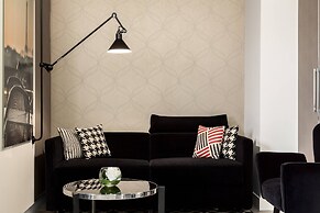 AC Porte Maillot Hotel