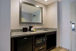 Hampton Inn & Suites Wilmington Christiana