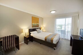 Gladstone City Central Apartment Hotel