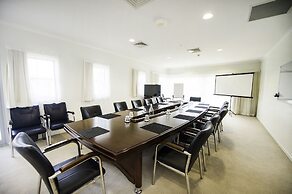 Gladstone City Central Apartment Hotel