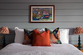 The Bridge Hotel