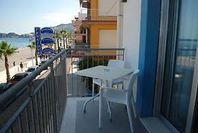 Maniel Beach Hotel