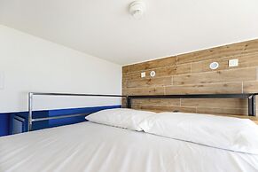 Hostel Link