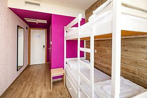 Hostel Link