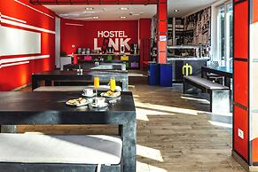Hostel Link