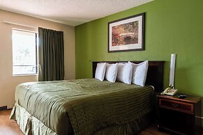 Country Hearth Inn & Suites Marietta