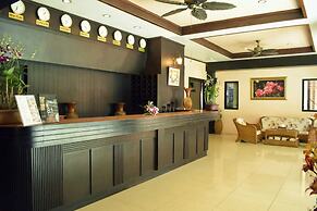 Outdoor Inn Kata Hotel