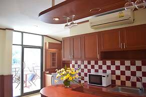 Outdoor Inn Kata Hotel