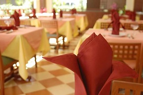 Outdoor Inn Kata Hotel