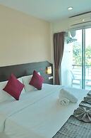 Outdoor Inn Kata Hotel